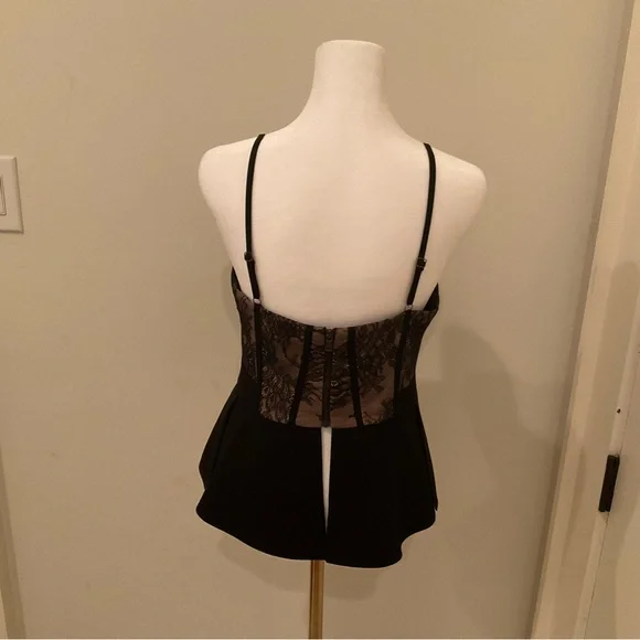 BCBGMaxAzria Black and Tan Lace Top - Picture 4 of 6